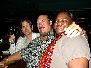 Charlie Morris, Steve Cropper and Tiza B having a drink in Montreux