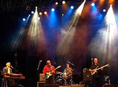 Charlie Morris Band on the big stage at the Fribourg Jazz Parade. Photo by Yves Husermann.