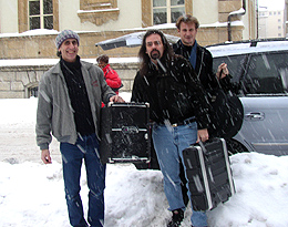 Speedy, Gary, Devin loading in in the snow!