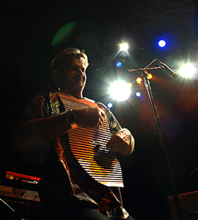 Speedy on stage at the Fribourg Jazz Parade. Photo by Yves Husermann.
