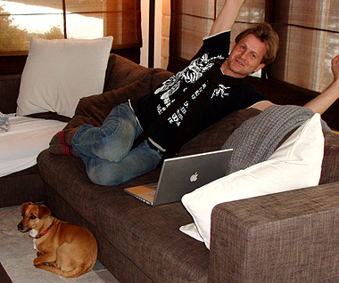 Speedy relaxing at home with Kiko